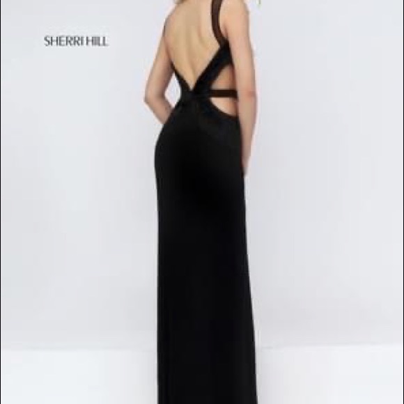 Sherri Hill evening dress - Picture 6 of 8